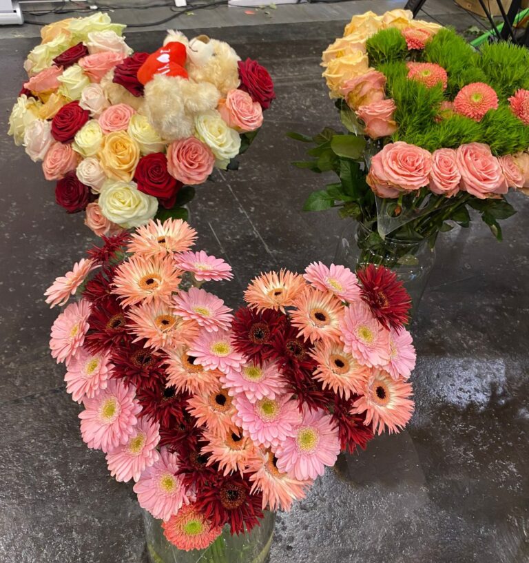 Composizioni floreali a forma di cuore